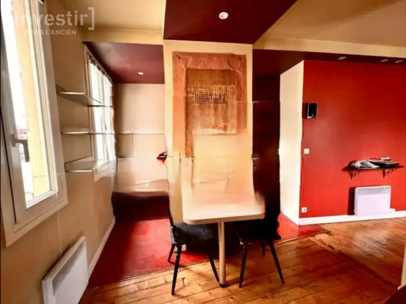 Une image contenant intérieur, mur, décoration d’intérieur, sol

Description générée automatiquement