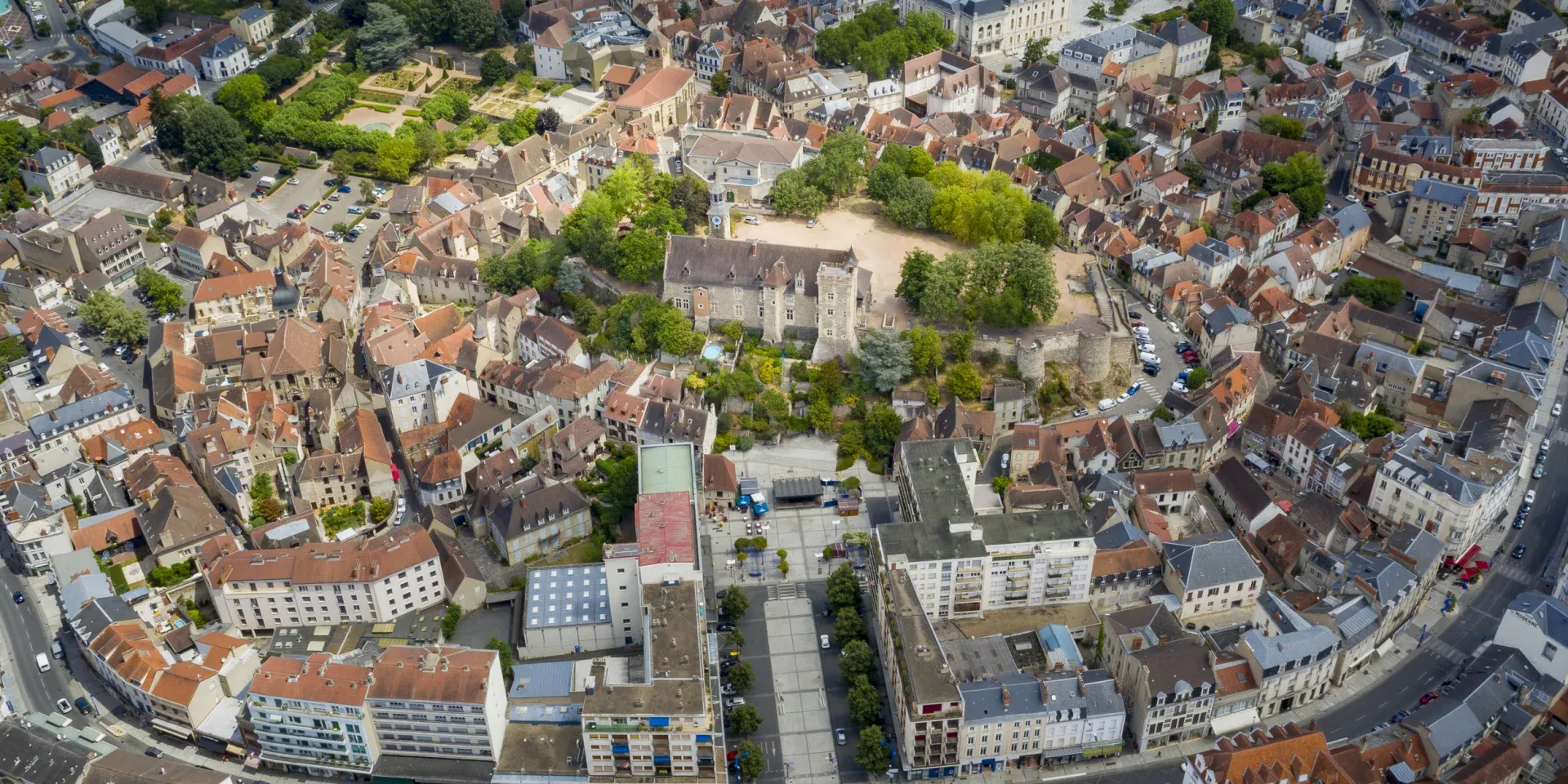 Investir à Montluçon Vue aérienne de Montluçon