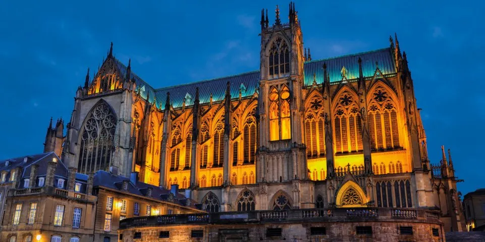 cathédrale de Metz de nuit 