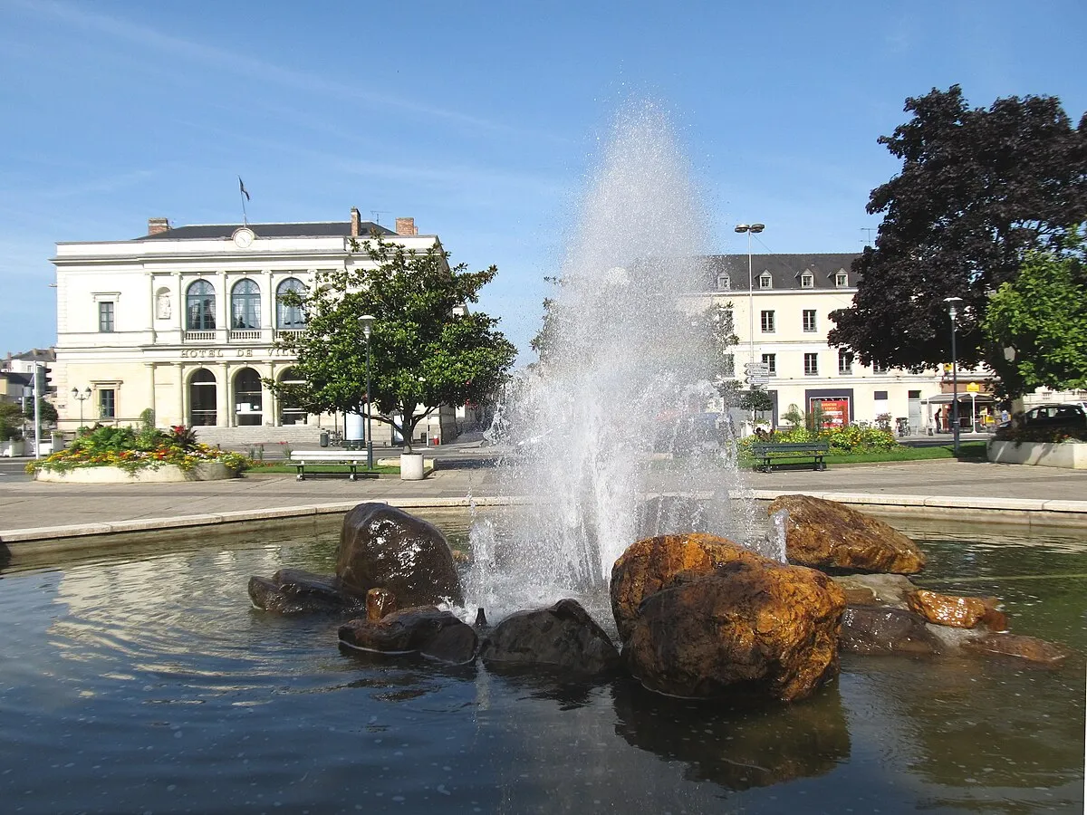 Fontaine de la place du 11 Novembre Laval