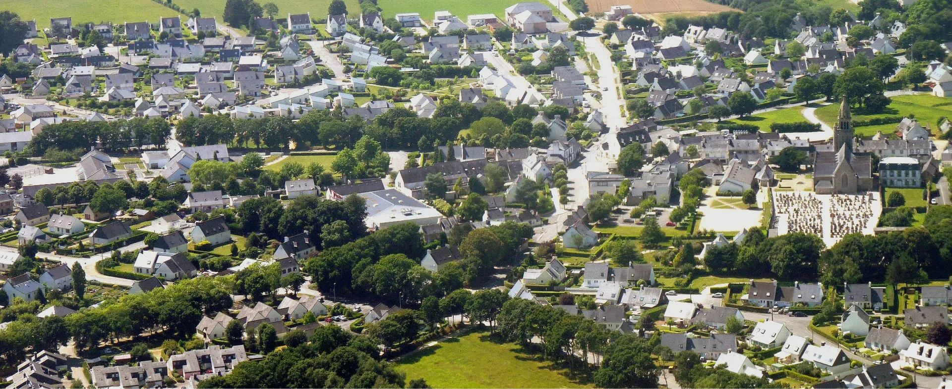 Investir dans le quartier du Plateau Saint-Fiacre à Morlaix Vue aérienne quartier Saint-Fiacre Morlaix