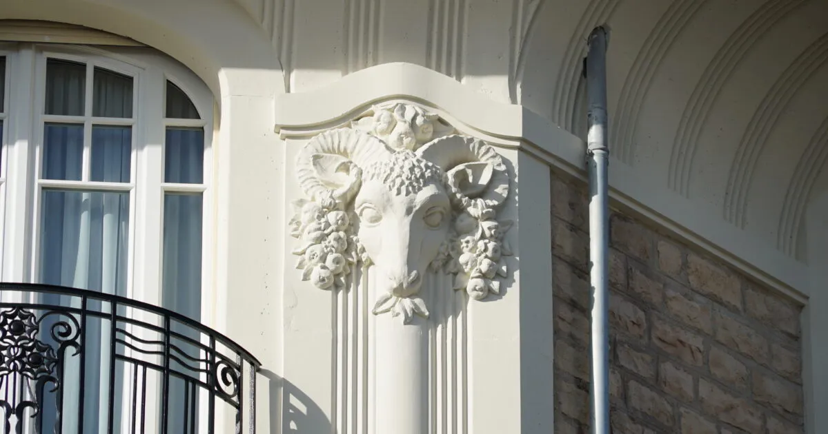 Moulure bâtiment quartier Montchapet Dijon