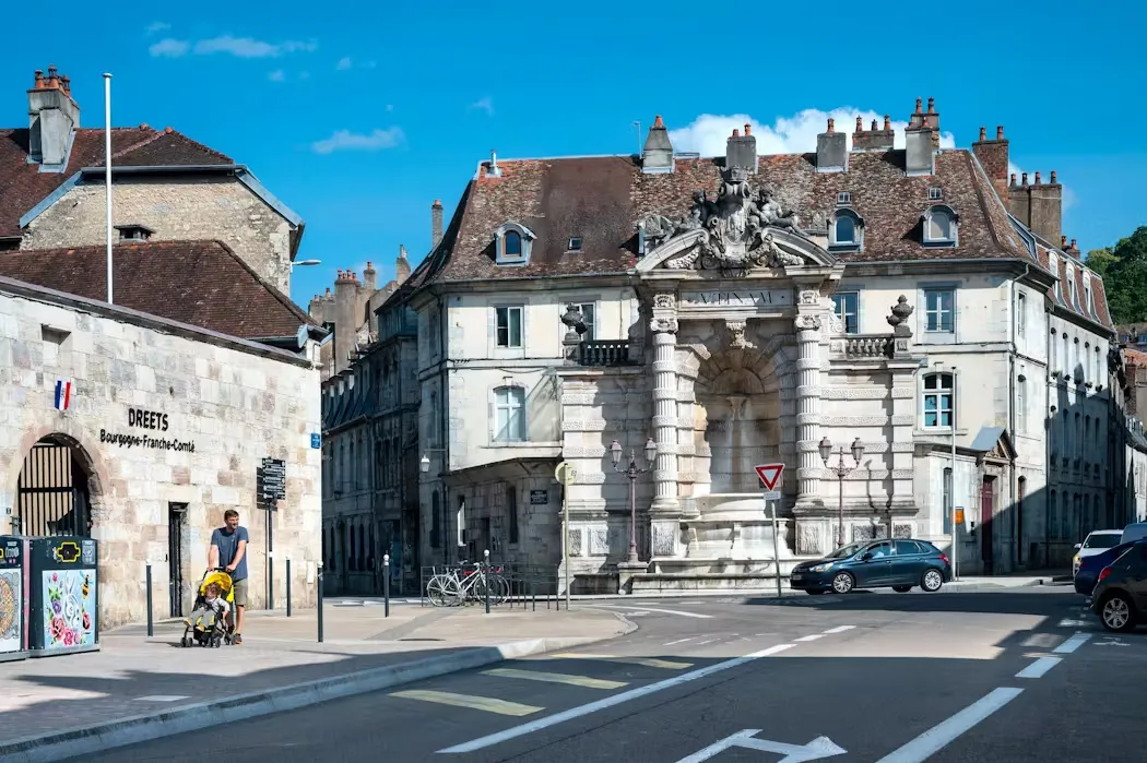 Investir dans le quartier de La Boucle à Besançon Monuments centre Besançon