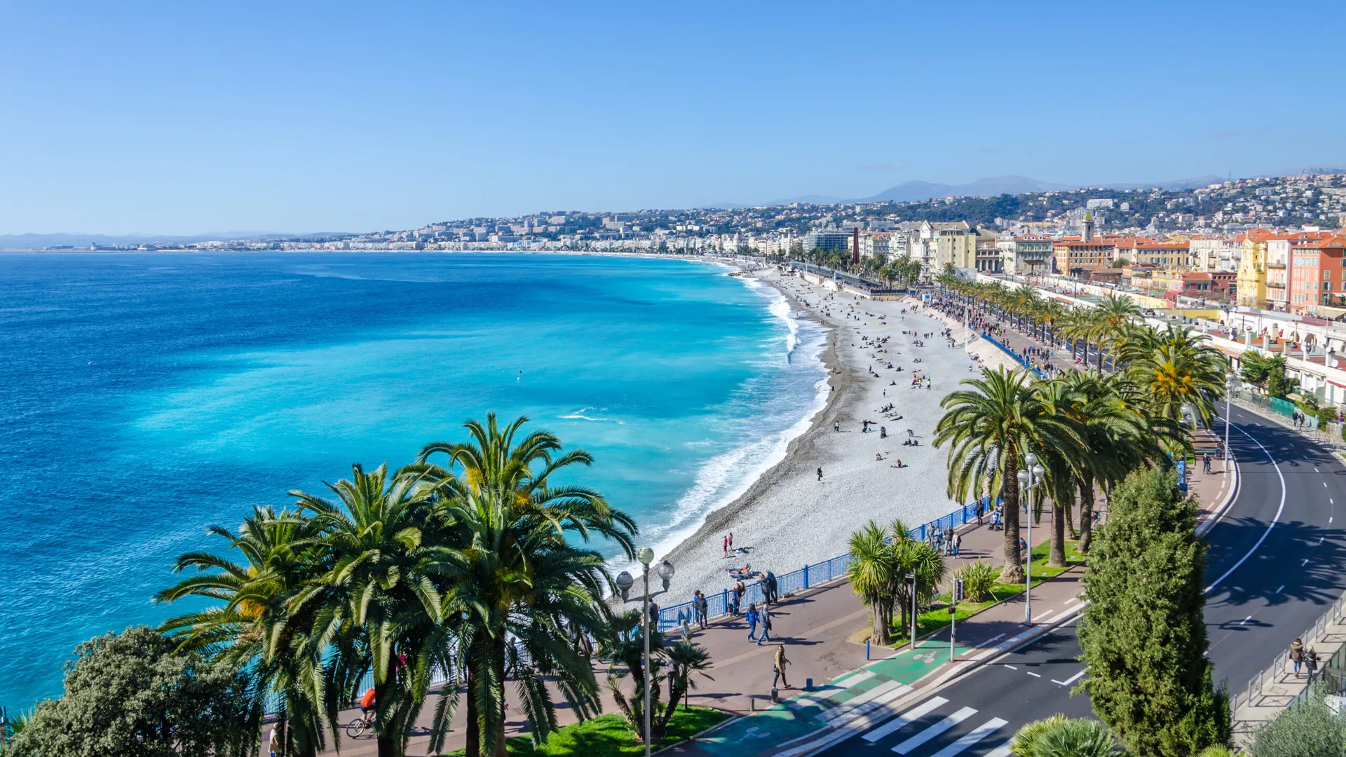 TENSION LOCATIVE EN FRANCE EN 2027 : QUELLES SONT LES MEILLEURES VILLES POUR INVESTIR DANS L’IMMOBILIER ANCIEN ? Vue aérienne Nice
