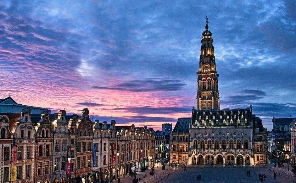Vue aérienne Grand Place Arras 