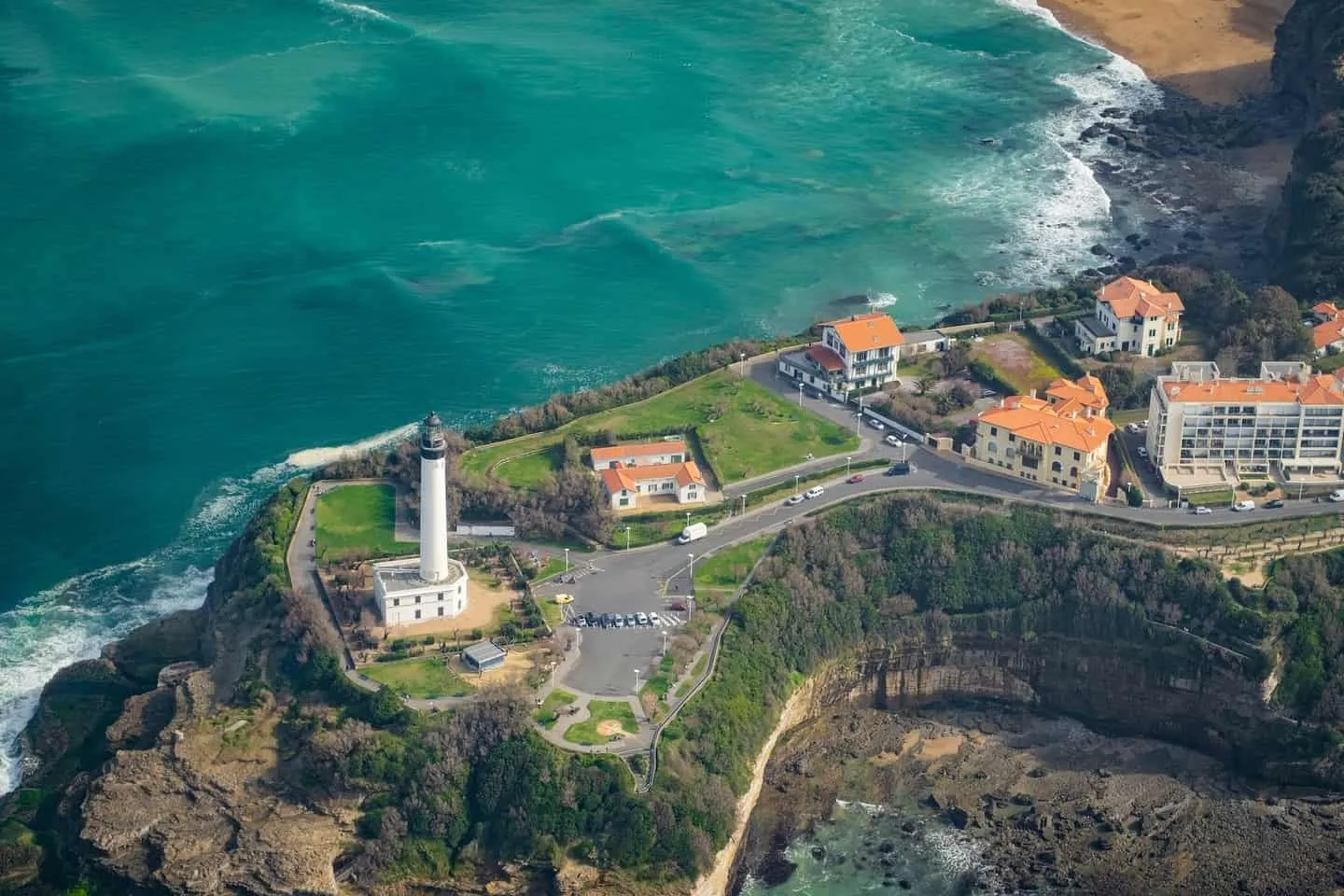 Investir dans le quartier Biarritz Nord Vue aérienne du phare de Biarritz