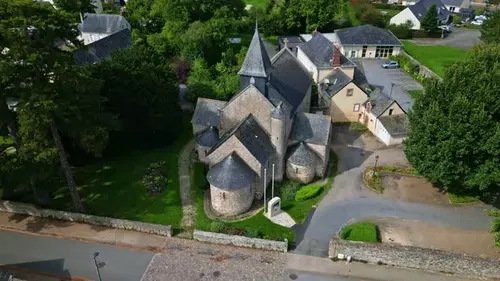 Investir dans le quartier de Grenoux à Laval Vue aérienne chateau Grenoux Laval