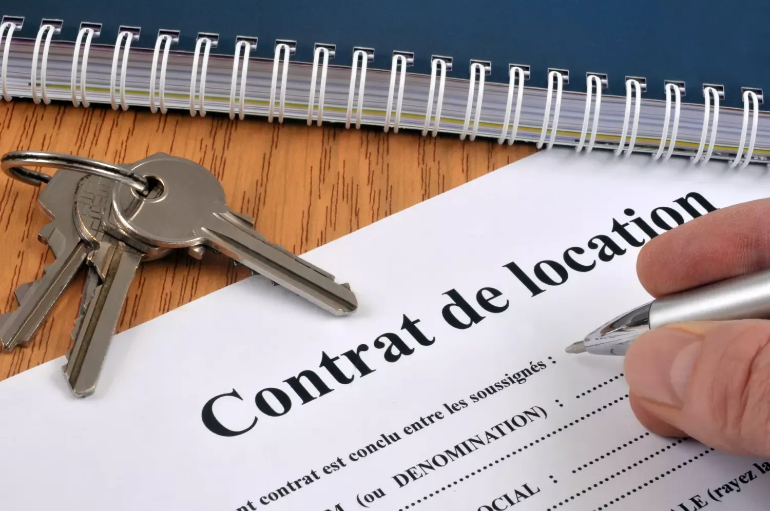 Contrat de location et clés 
