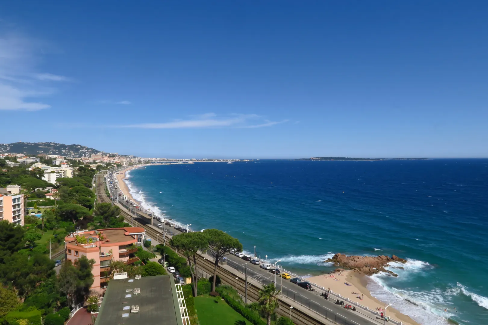 Investir dans le quartier La Bocca à Cannes Vue aérienne quartier de La Bocca Cannes