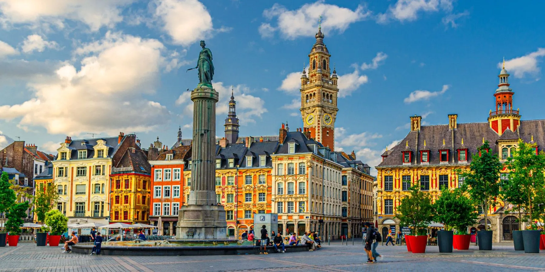 TENSION LOCATIVE EN FRANCE EN 2027 : QUELLES SONT LES MEILLEURES VILLES POUR INVESTIR DANS L’IMMOBILIER ANCIEN ? Grand Place Lille