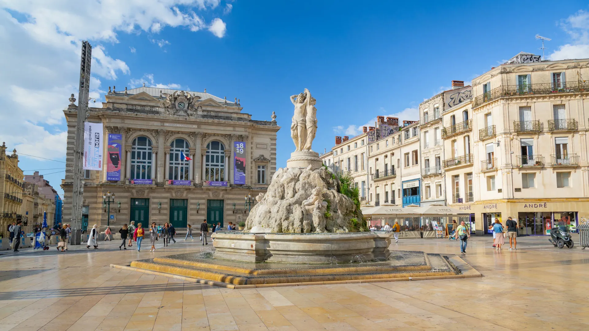 Investir dans le quartier Écusson à Montpellier Fontaine et Théâtre Place de la Comédie Montpellier