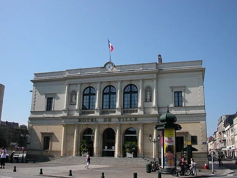Investir dans le quartier de Bel-Air à Laval Hotel de Ville Bel air laval