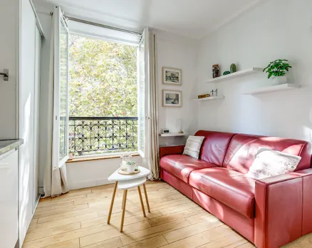 Une image contenant intérieur, décoration d’intérieur, mur, sol

Description générée automatiquement