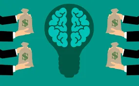 Investir 10 000 € : Immobilier, Bourse ou Création d'Entreprise ? Ampoule avec un cerveau dedans et des sacs d'argent sur les côtés