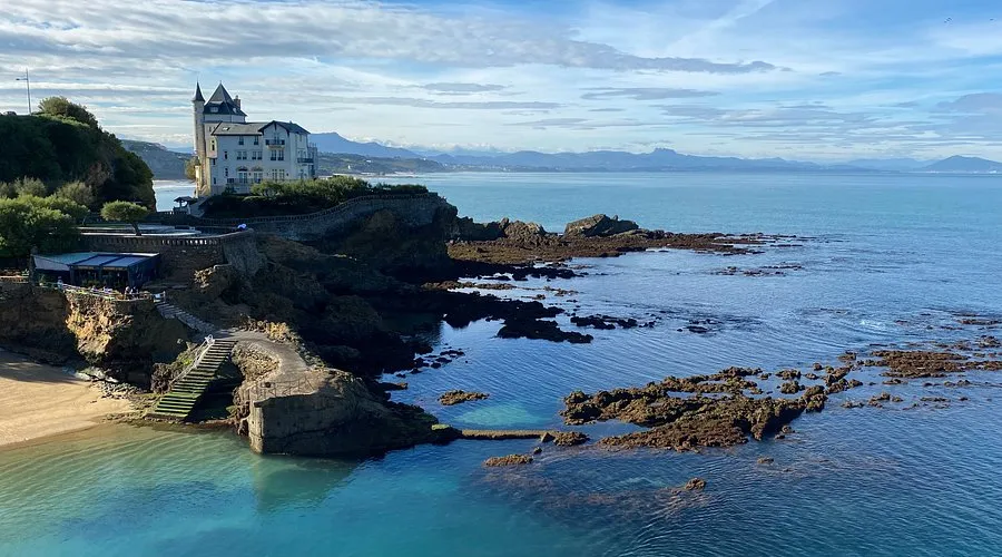 Investir dans le quartier Port Vieux / Miramar à Biarritz Vue aérienne Port Vieux Biarritz
