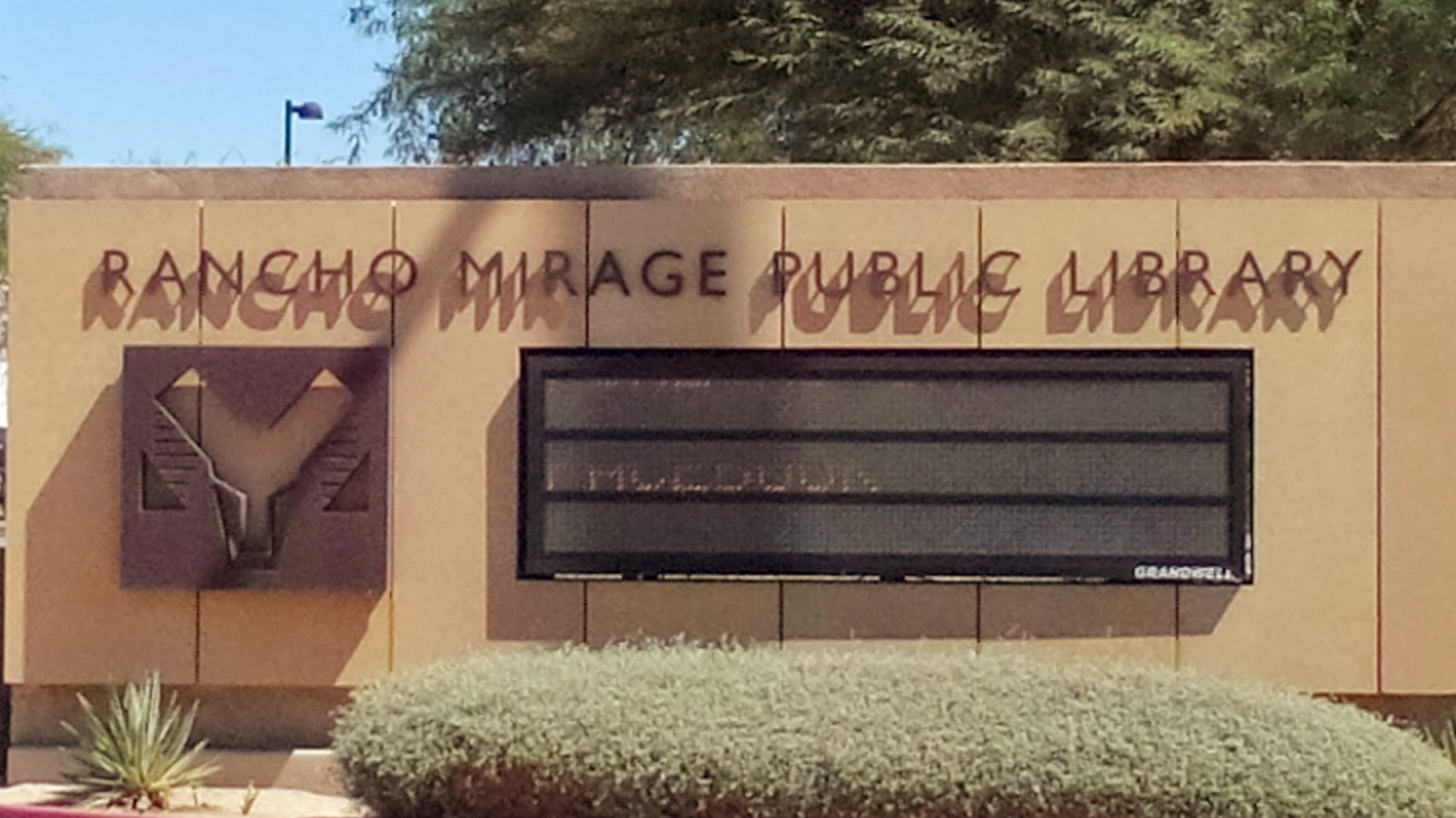 Rancho Mirage CA Library Sign