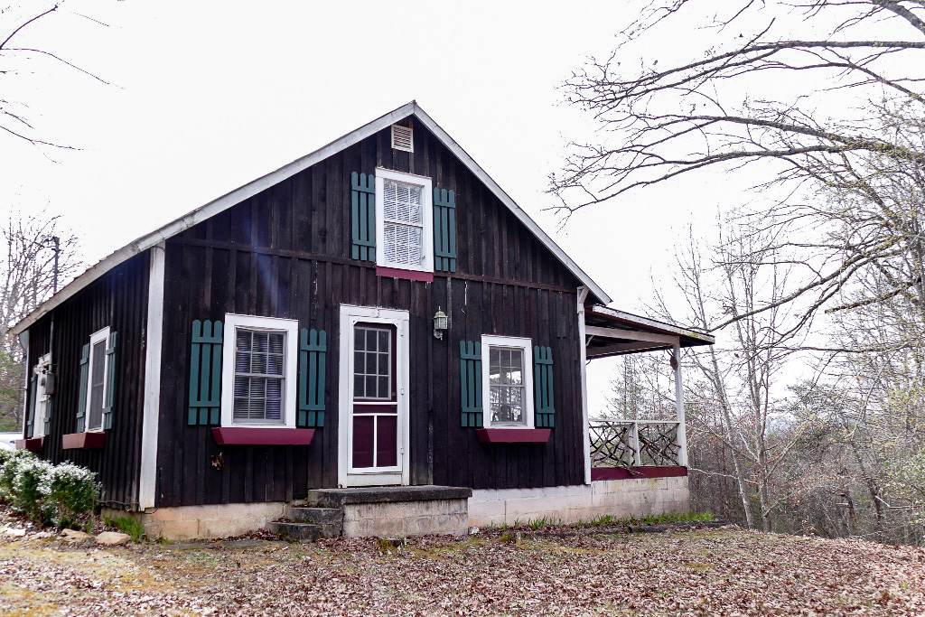 Adorable Cabin In Franklin Nc Bald Head Realty 828 369 0000