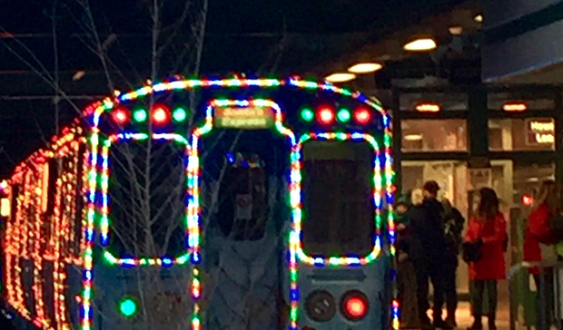 Chicago CTA Christmas Holiday Express - Chicago Evanston Wilmette Skokie