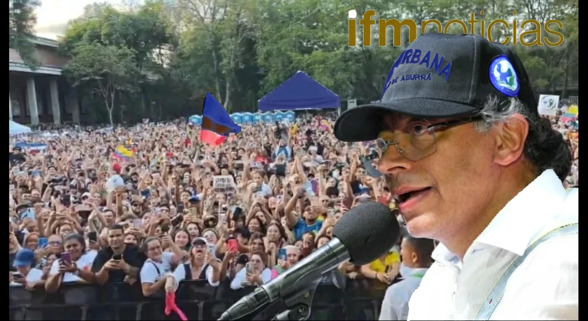 Petro vuelve al centro de la polémica por referencias electorales durante acto oficial en Medellín