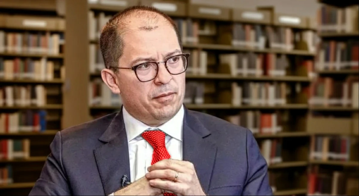 Francisco Barbosa pide investigar penalmente a Iván Cepeda por convocar a la desobediencia civil contra el gobierno electo