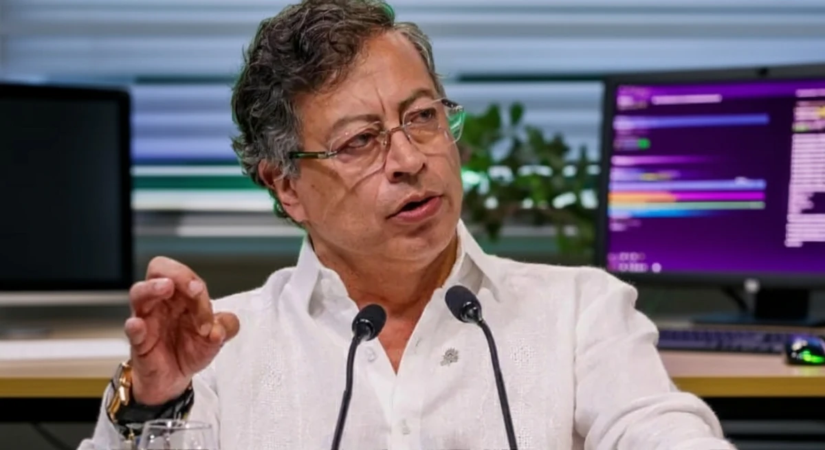 Petro dice que desaparecieron las pruebas del presunto fraude electoral mientras crecen las críticas por falta de evidencias