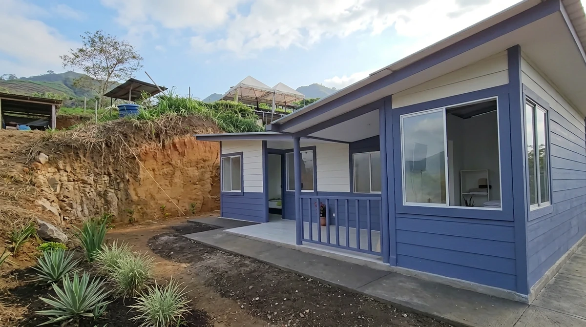 Alianza 'Adopta un Hogar' entrega segunda vivienda a damnificados por terremoto, la primera en Antioquia