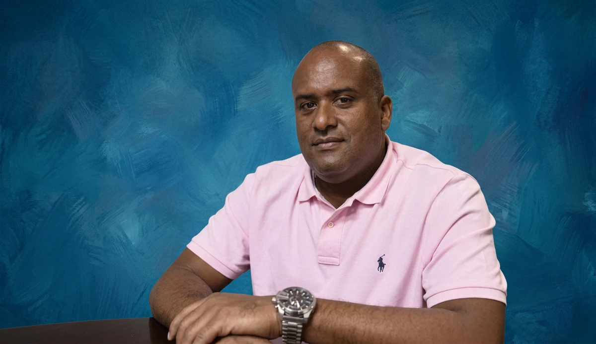 Juez de San Andrés deja sin detención al exgobernador Everth Hawkins en el caso por extorsión y secuestro; la Fiscalía apeló