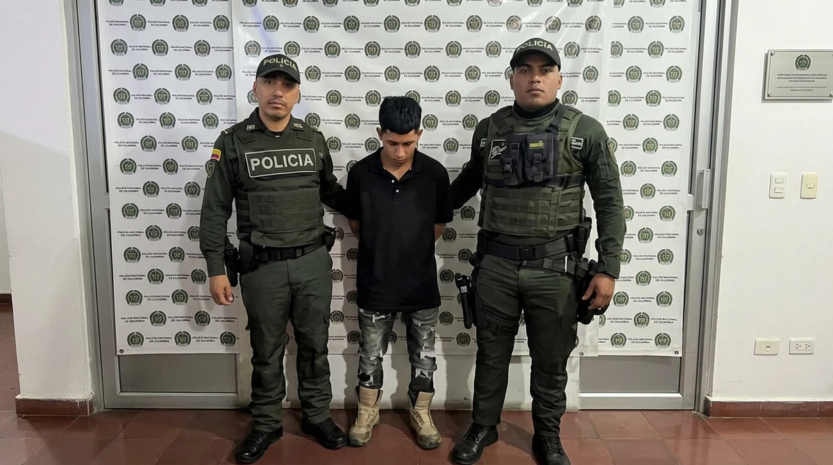 Ofrecía dinero, lujos y armas por redes sociales: a la cárcel hombre señalado de reclutar a dos adolescentes para las disidencias