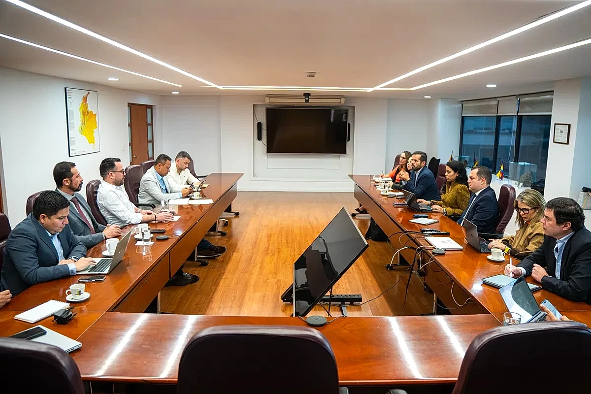 Gobierno avanzó con Ecopetrol y PDVSA en hoja de ruta para importar gas desde Venezuela