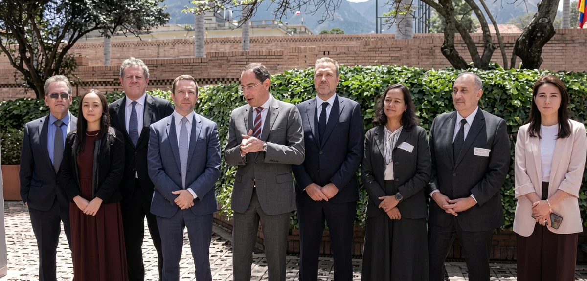 Gobierno y BID acordaron trabajar en inversión, modernización del Estado y capacitación laboral