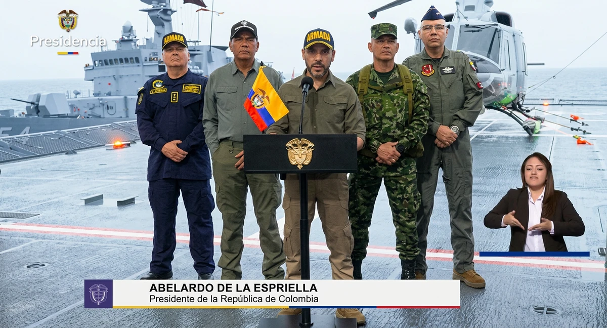 El presidente De La Espriella reafirma la soberanía marítima desde aguas de San Andrés