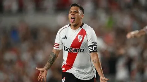 Juan Fernando Quintero rescindió su contrato y dejó River Plate