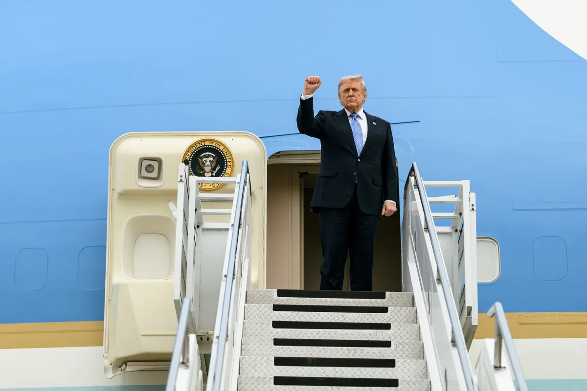 
Trump y Xi Jinping cerraron histórica cumbre en Pekín marcada por acuerdos comerciales 
