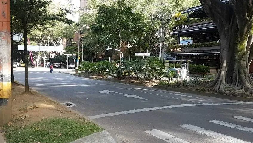 (ESPECIAL) Laureles frente a su transformación. Vecinos y comerciantes buscan soluciones ante los cambios urbanos del barrio