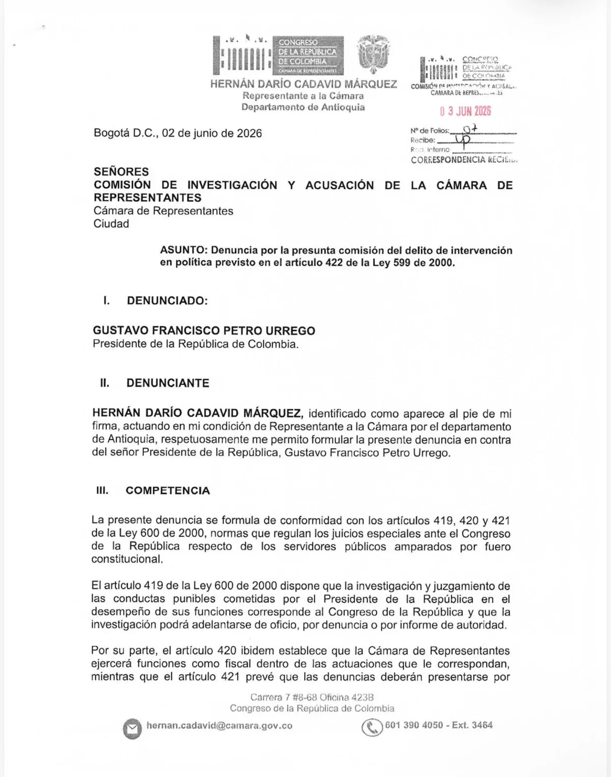 Hernán Cadavid denuncia a Gustavo Petro ante la Comisión de Acusación por presunta participación en política