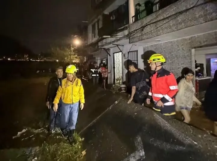 Medellín en alerta: la Iguaná no durmió tras el fuerte aguacero. Noche de limpieza en todos los municipios del Valle de Aburra