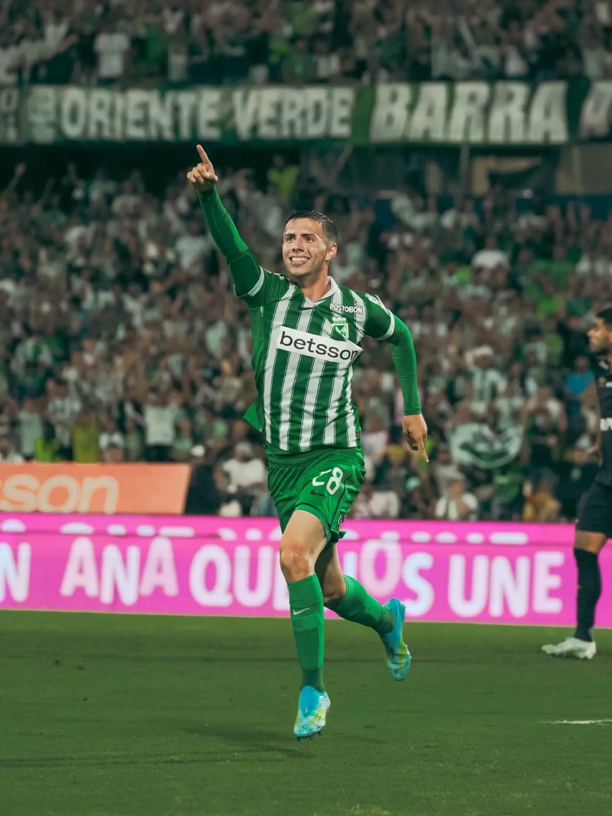 Atlético Nacional arrolló a Internacional y pasó a la semifinal