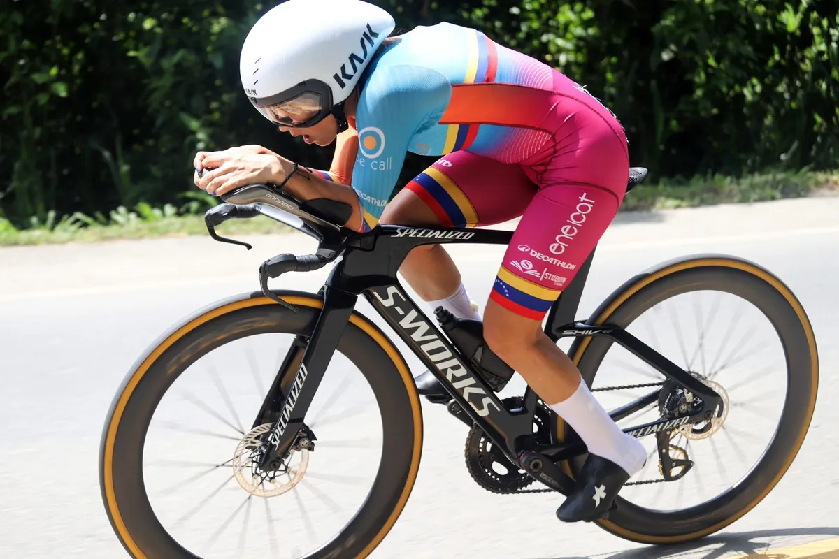 Chacón, la pedalista venezolana que se convirtió en la reina de la Vuelta a Colombia Femenina