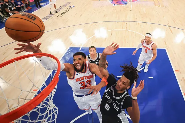 La noche que el Madison desafió a la lógica: Milagro histórico de los Knicks ante los Spurs