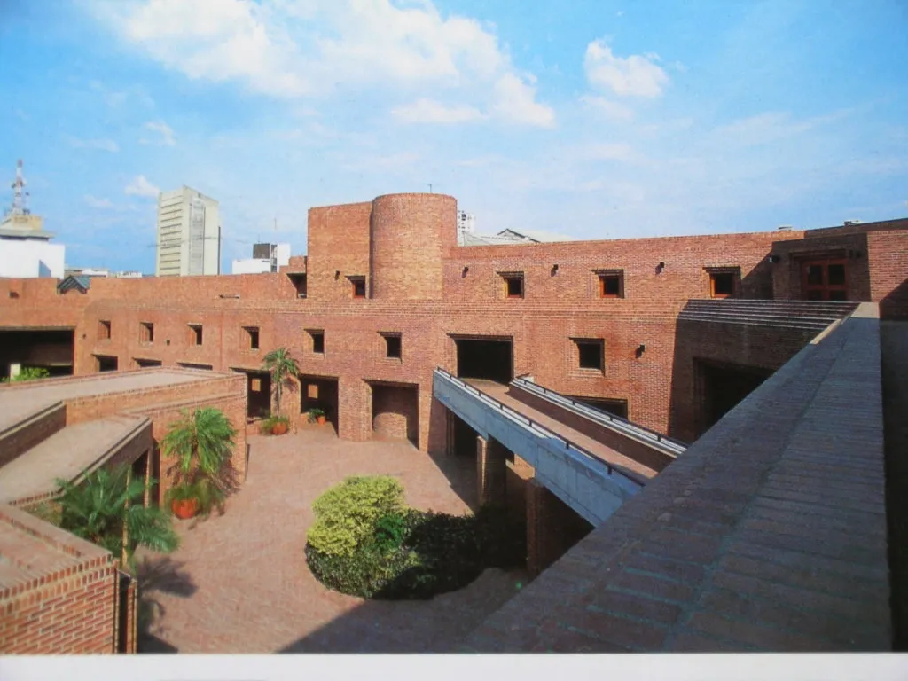(ESPECIAL) El Centro Cultural de Cali, la obra maestra de Rogelio Salmona que sería la sede alterna de la Presidencia en el suroccidente colombiano.