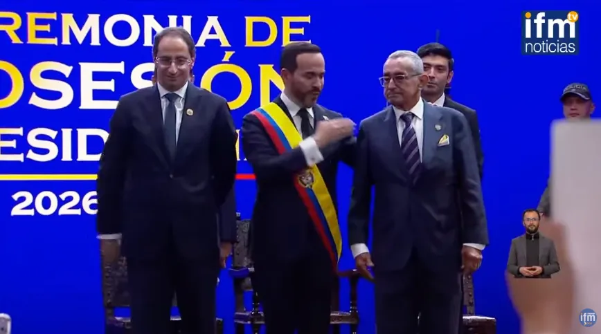 Abelardo De la Espriella asumió la Presidencia de Colombia y José Manuel Restrepo se posesionó como vicepresidente