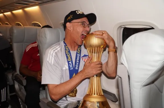 El abrupto final de la era Alfredo Arias en Junior, del bicampeonato al adiós