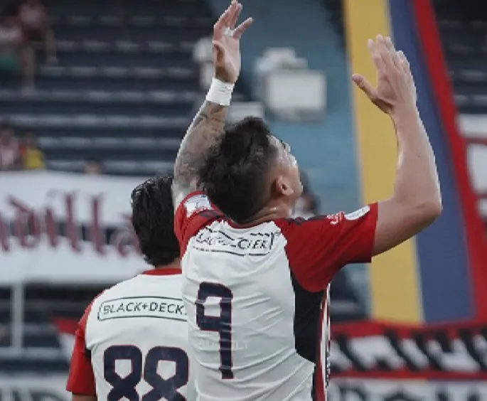Junior derrotó a Millonarios 2-1