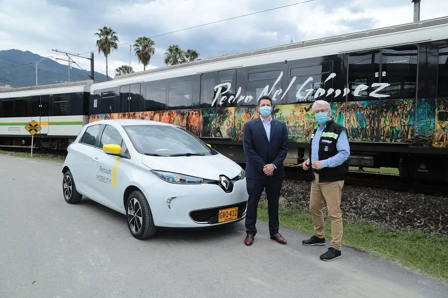 Renault y el Metro de Medellín prueban modelo de carsharing