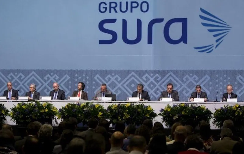 (NOTAS ECONÓMICAS) GRUPO SURA tiene la maquinita para hacer billete