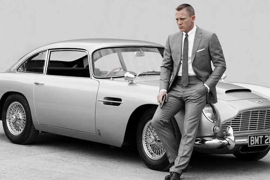 El carro de James Bond,un juguete para todas las edades