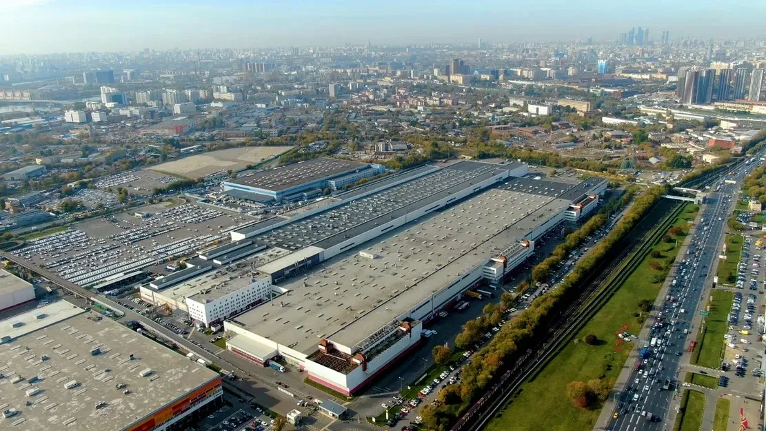 Renault sale de Rusia por la guerra con Ucrania