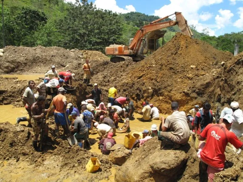 (NOTAS ECONÓMICAS) MINEROS: su fórmula es operar con un código de ética