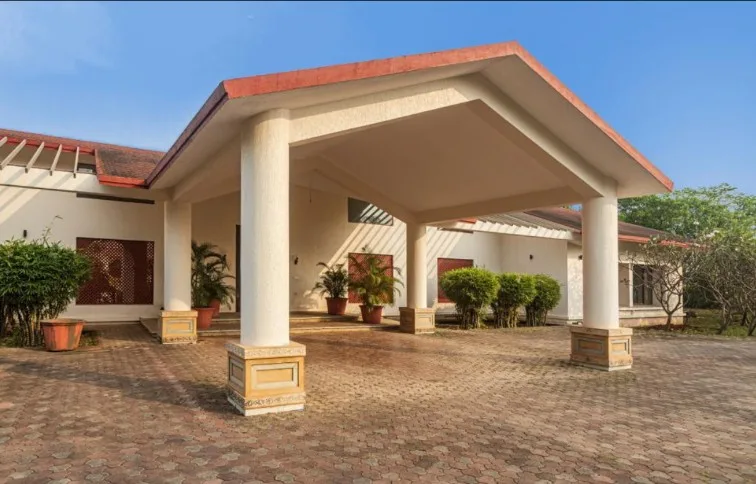 Kihim Courtyard, Alibaug, amã Stays & Trails