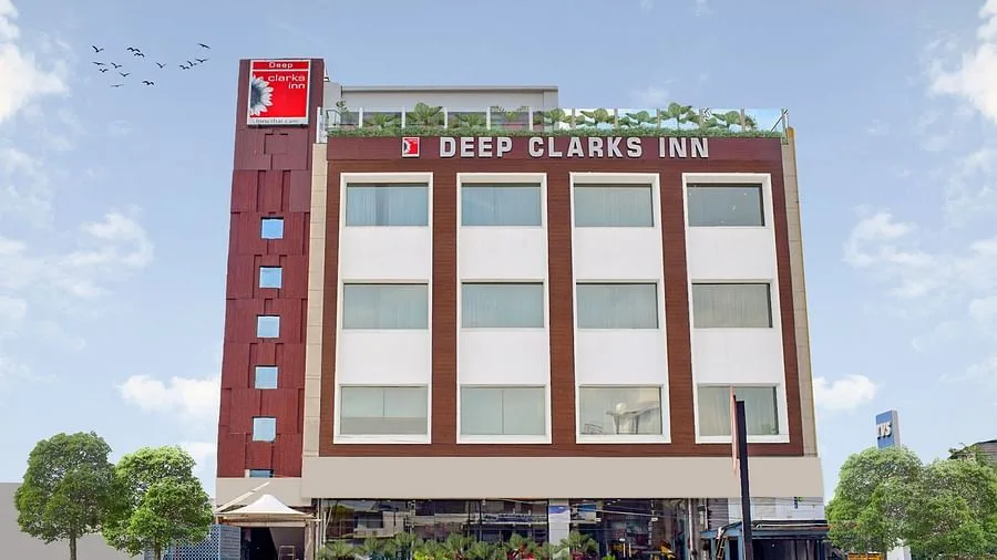 Deep Clarks Inn